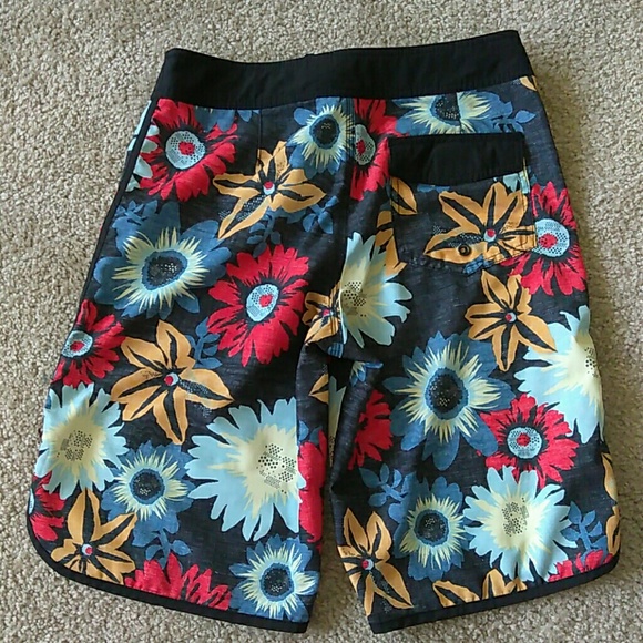 SWIM SHORT MOSSIMO SUPPLY CO. - Picture 2 of 6